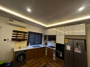 Bobby’s villa